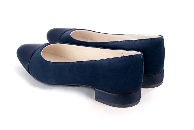 Navy blue women's ballet pumps, with low heels. Round toe. Flat block heels. Rear view - Florence KOOIJMAN